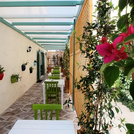 Alya Mou Butik 호텔