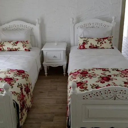 Alya Mou Butik Cesme